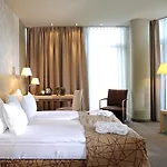 Rixwell Elefant Hotel 4*