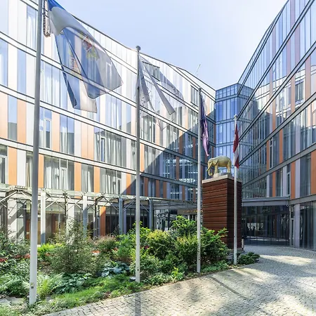Otel Rixwell Elefant 4*
