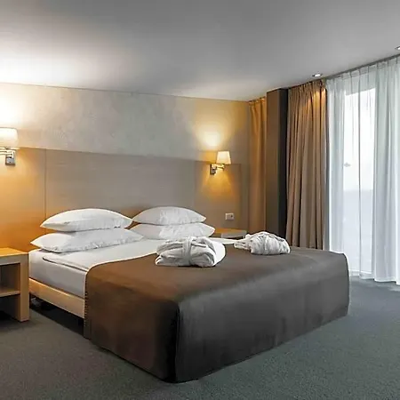 Hotel Rixwell Elefant 4*