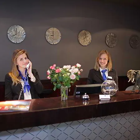 Otel Rixwell Elefant 4*