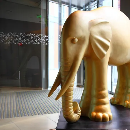 Rixwell Elefant Готель Рига