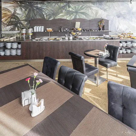 Rixwell Elefant Готель Рига